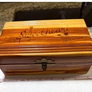 Sweetheart Lake of the Ozarks Cedar Wood Box Trinket Keepsake‎ Storage